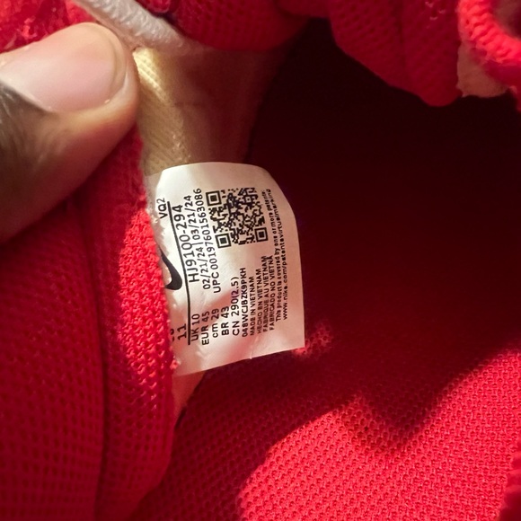 Strawberry waffle Nike dunks - Picture 2 of 6